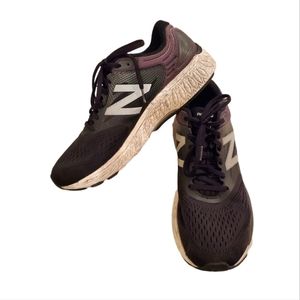 Mens New Balance 940v4 size 10.5 color black/grey